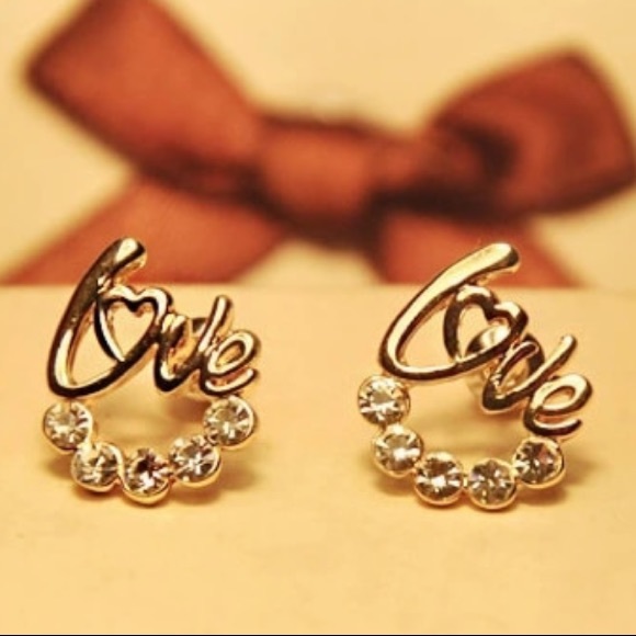 NEW!💙💎ADORABLE!!!💛GOLDEN💛LOVE💛BLING STUDS💎💙 - Picture 2 of 4